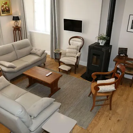 Victoire Βίλα Aulos